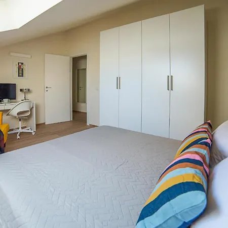 Apartment E *
